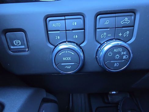 New 2026 GMC Sierra 2500 AT4 w/ AT4 Premium Plus Package image 26