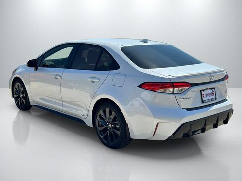 Used 2026 Toyota Corolla SE AWD/4WD image 7