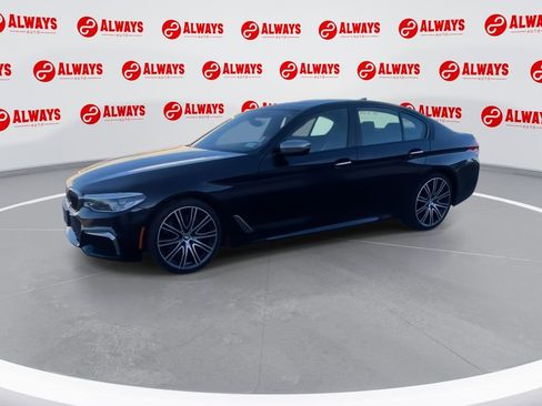 Used 2018 BMW M550i xDrive image 4