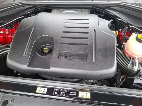 Certified 2025 Land Rover Range Rover Sport image 26