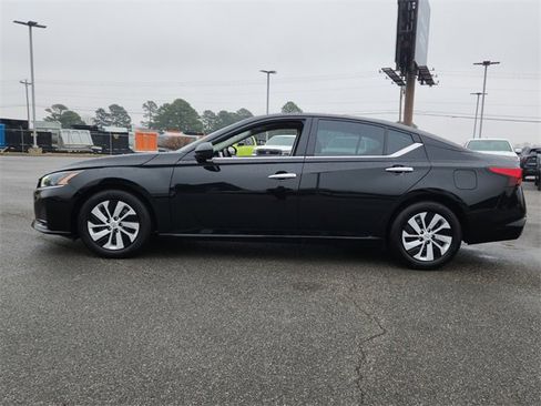 Used 2025 Nissan Altima 2.5 S image 7