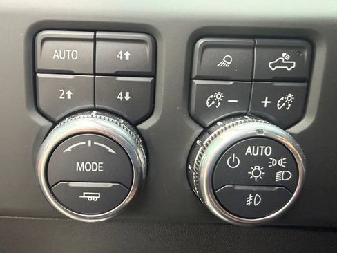 Used 2025 GMC Sierra 3500 Denali Ultimate AWD/4WD image 24
