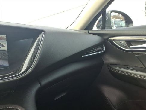 Certified 2021 Buick Envision Essence image 22