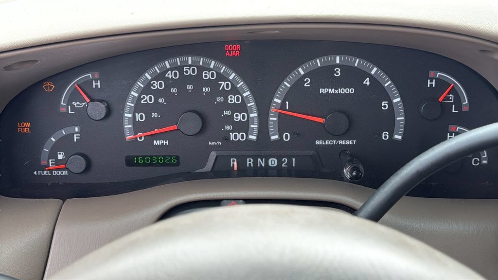Used 2001 Ford Expedition Eddie Bauer AWD/4WD image 24