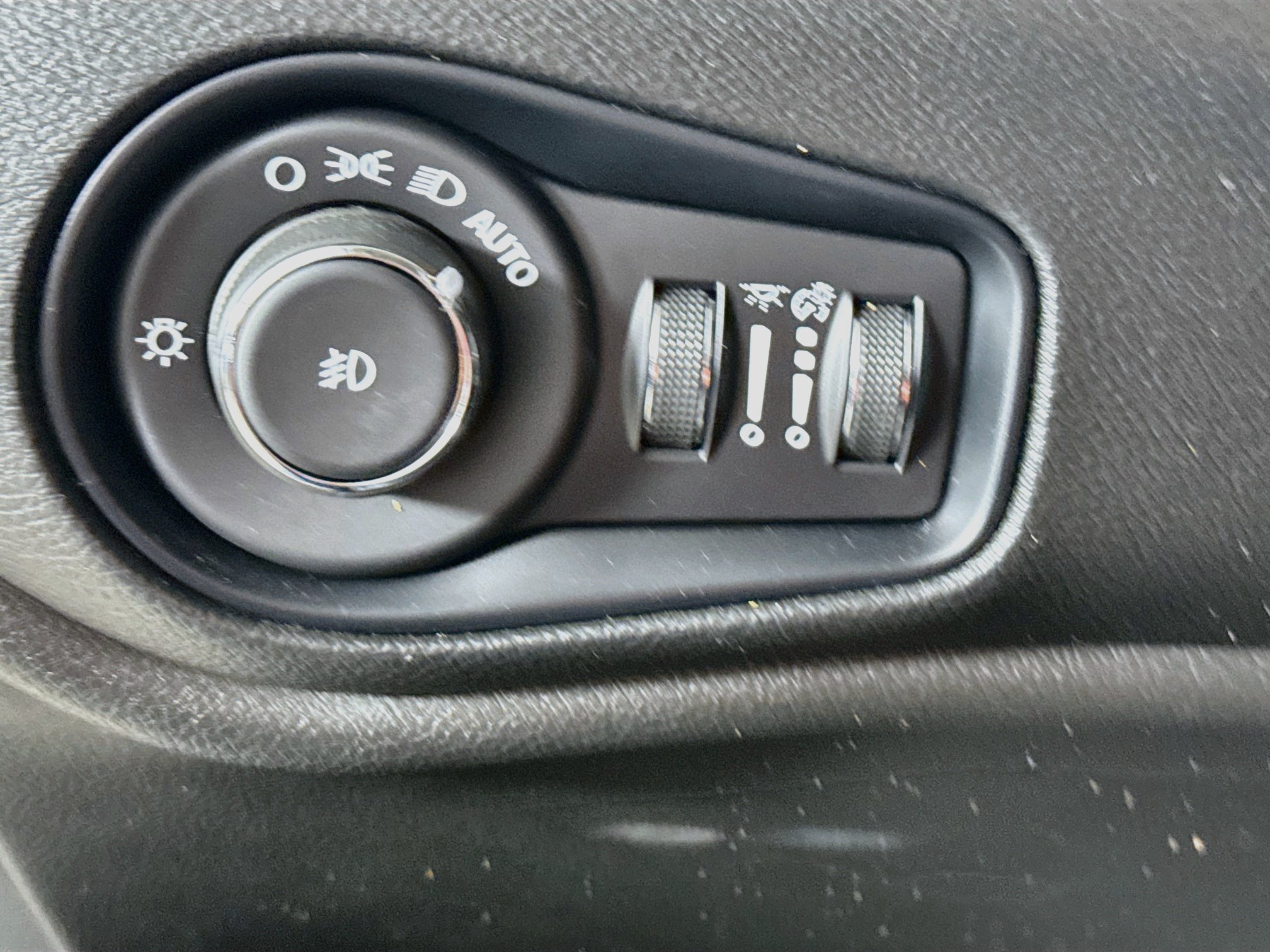 Used 2022 Jeep Renegade Trailhawk AWD/4WD image 9