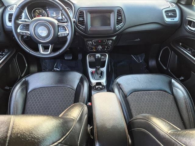 Used 2020 Jeep Compass Latitude w/ Popular Equipment Group FWD image 17