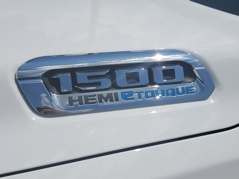 Used 2024 RAM 1500 Limited w/ Body Color Bumper Group image 12