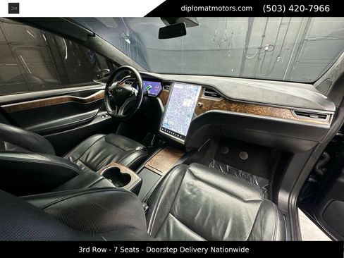 Used 2017 Tesla Model X 75D image 19