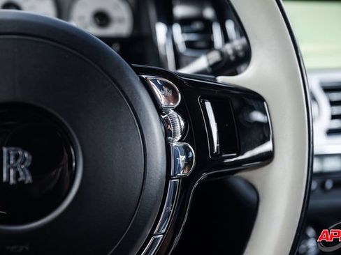 Used 2017 Rolls-Royce Ghost RWD image 78