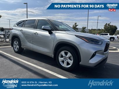 Used 2024 Toyota Highlander LE