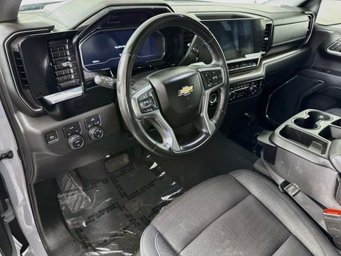 Used 2024 Chevrolet Silverado 1500 LT AWD/4WD image 22