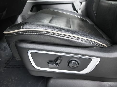 Used 2020 RAM 1500 Laramie w/ Sport Appearance Package AWD/4WD image 21