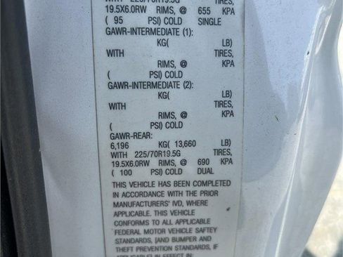 Used 2016 Ford F550 2WD Regular Cab Super Duty w/ Power Equipment Group image 16