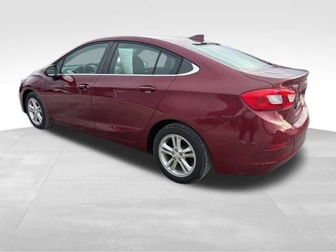 Used 2016 Chevrolet Cruze LT image 8