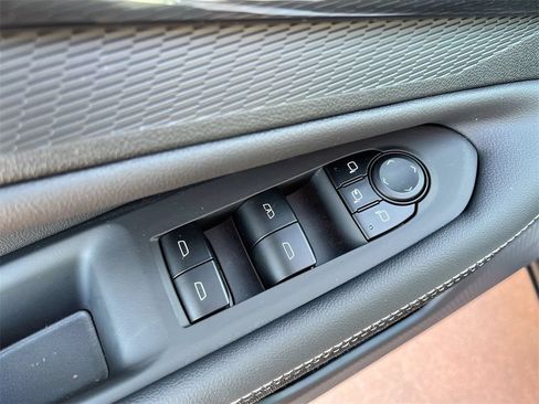 New 2026 Chevrolet Blazer EV LT FWD image 22