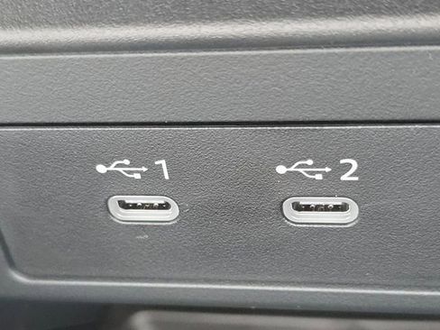 New 2025 Nissan Armada SL w/ Captain's Chari Seat Package image 27