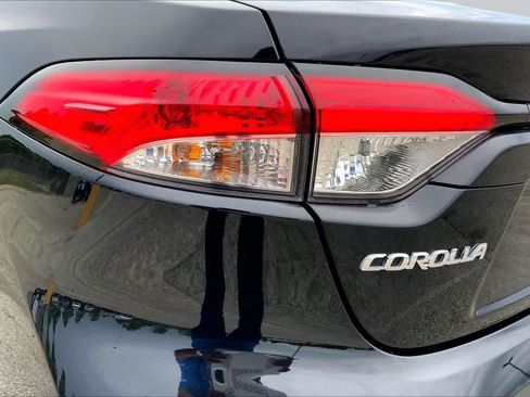 Used 2026 Toyota Corolla LE FWD image 28