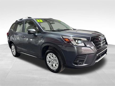 Used 2023 Subaru Forester image 3