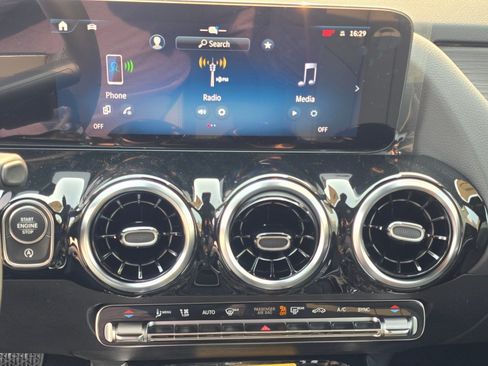 New 2026 Mercedes-Benz GLA 250 4MATIC image 14