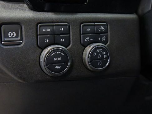 Used 2024 Chevrolet Silverado 3500 LTZ w/ LTZ Plus Package AWD/4WD image 18
