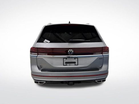 Certified 2024 Volkswagen Atlas SEL Premium R-Line image 15