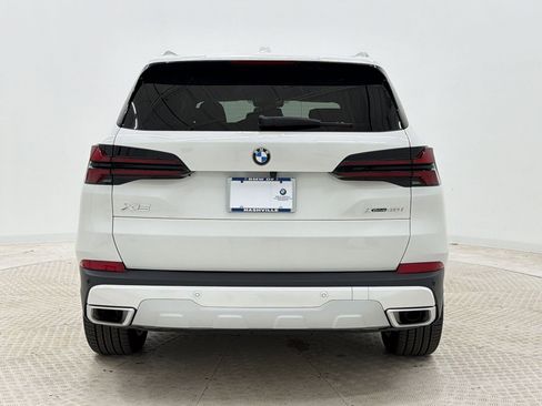 Used 2024 BMW X5 xDrive40i w/ Premium Package AWD/4WD image 10