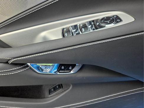 Used 2023 Chevrolet Corvette Z06 image 11