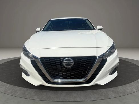 Used 2020 Nissan Altima 2.5 S FWD image 2