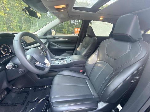 Used 2025 INFINITI QX60 Luxe FWD image 11