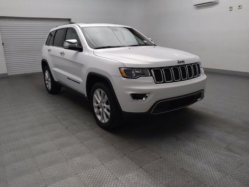 Used 2017 Jeep Grand Cherokee Limited RWD image 13