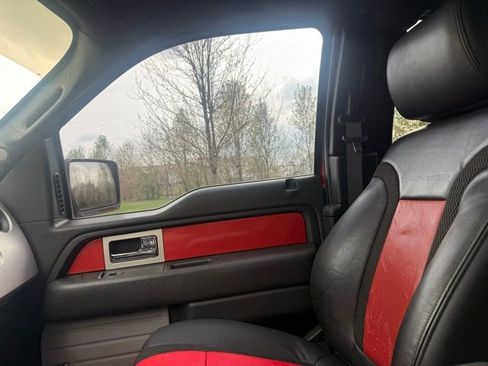 Used 2010 Ford F150 Raptor image 20