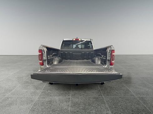 Used 2019 RAM 1500 Laramie AWD/4WD image 13