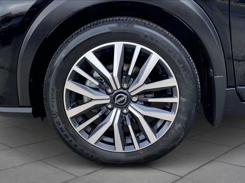 Used 2023 Nissan Kicks SV image 11