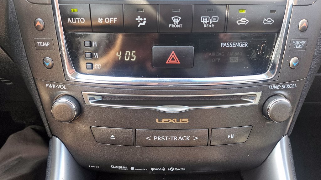 Used 2014 Lexus IS 250C w/ Luxury Package RWD image 35