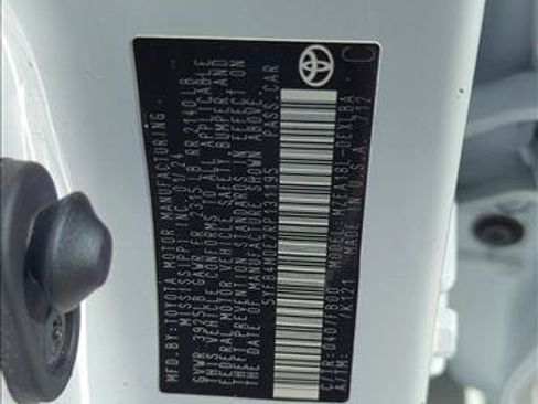 Certified 2024 Toyota Corolla LE FWD image 28