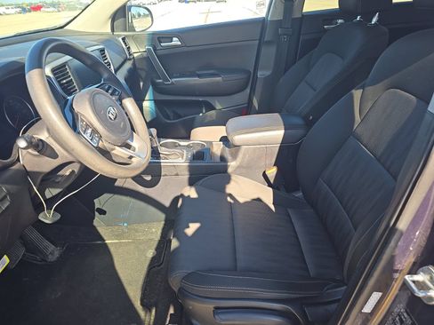 Used 2022 Kia Sportage LX FWD image 7