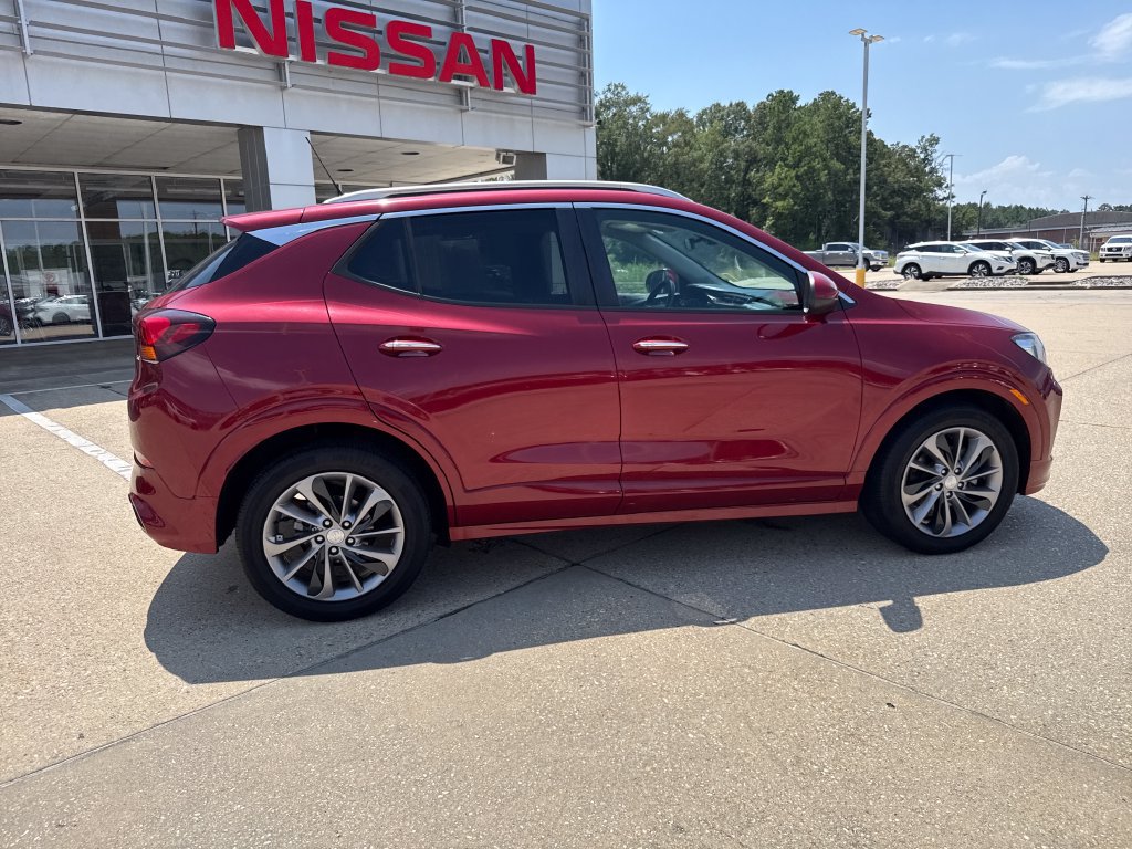 Used 2021 Buick Encore GX Select w/ Sport Touring Package FWD image 30
