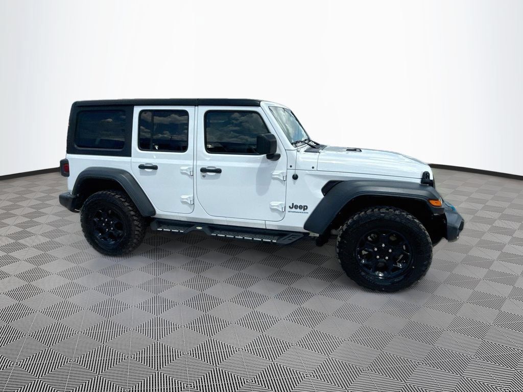 Certified 2023 Jeep Wrangler Unlimited AWD/4WD image 5