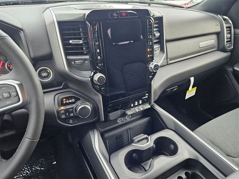 New 2026 RAM 1500 4x4 Crew Cab image 20