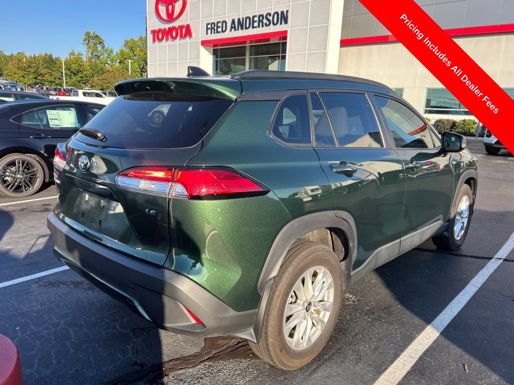 Used 2025 Toyota Corolla Cross LE FWD image 5