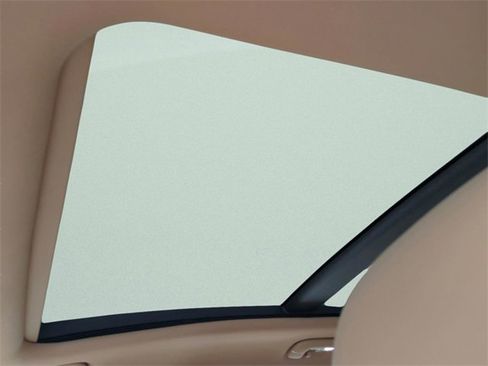 Certified 2025 Genesis G80 2.5T Advanced image 17