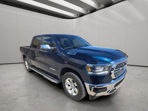 Used 2023 RAM 1500 Laramie AWD/4WD image 5