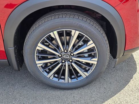 New 2026 Nissan Pathfinder Platinum AWD/4WD image 33