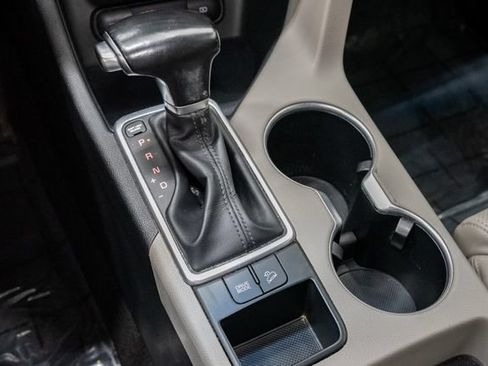 Used 2020 Kia Sportage EX FWD image 19