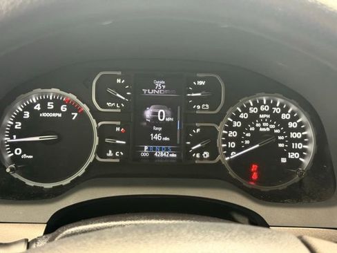 Used 2020 Toyota Tundra SR5 w/ SR5 Upgrade Package image 33