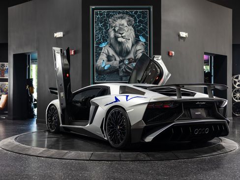 Used 2016 Lamborghini Aventador LP 750-4 Superveloce image 35