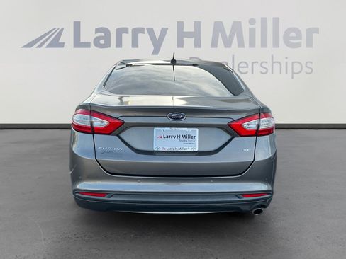 Used 2014 Ford Fusion SE image 4