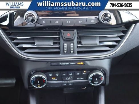 Used 2022 Ford Escape SE w/ SE Sport Appearance Package FWD image 29
