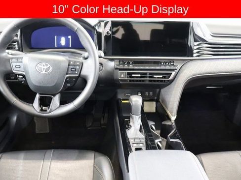 Used 2025 Toyota Camry XLE image 17