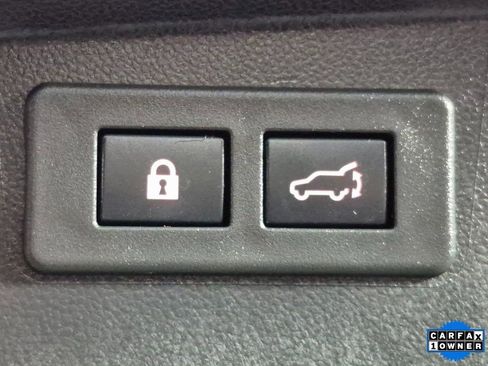 Used 2024 Subaru Outback Premium image 25